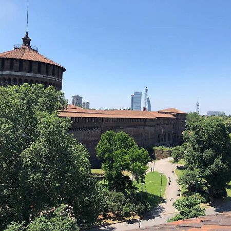 Breathtaking Castle View Youhosty - Quintino Sella Milan Exterior photo